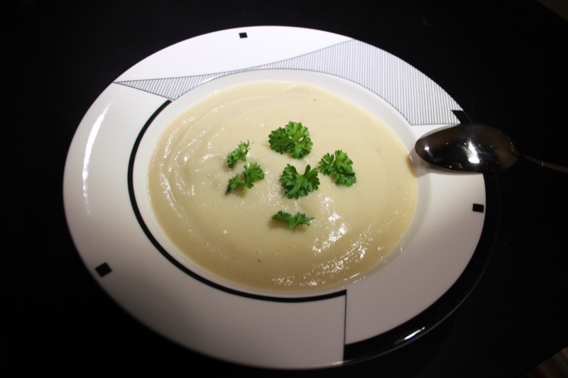Soupe  Chou-Fleur, Flageolets et graines de Fenouil – Cauliflower, Flageolet and Fennel Seed soup